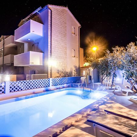 Bol Apartment With Pool,Private Parking Exterior foto